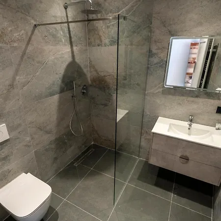 5 Stinet Отель